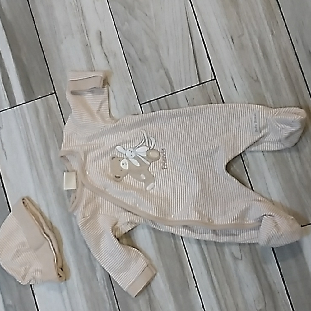 Bebe Bonito striped footed sleeper & hat sz 3-6m